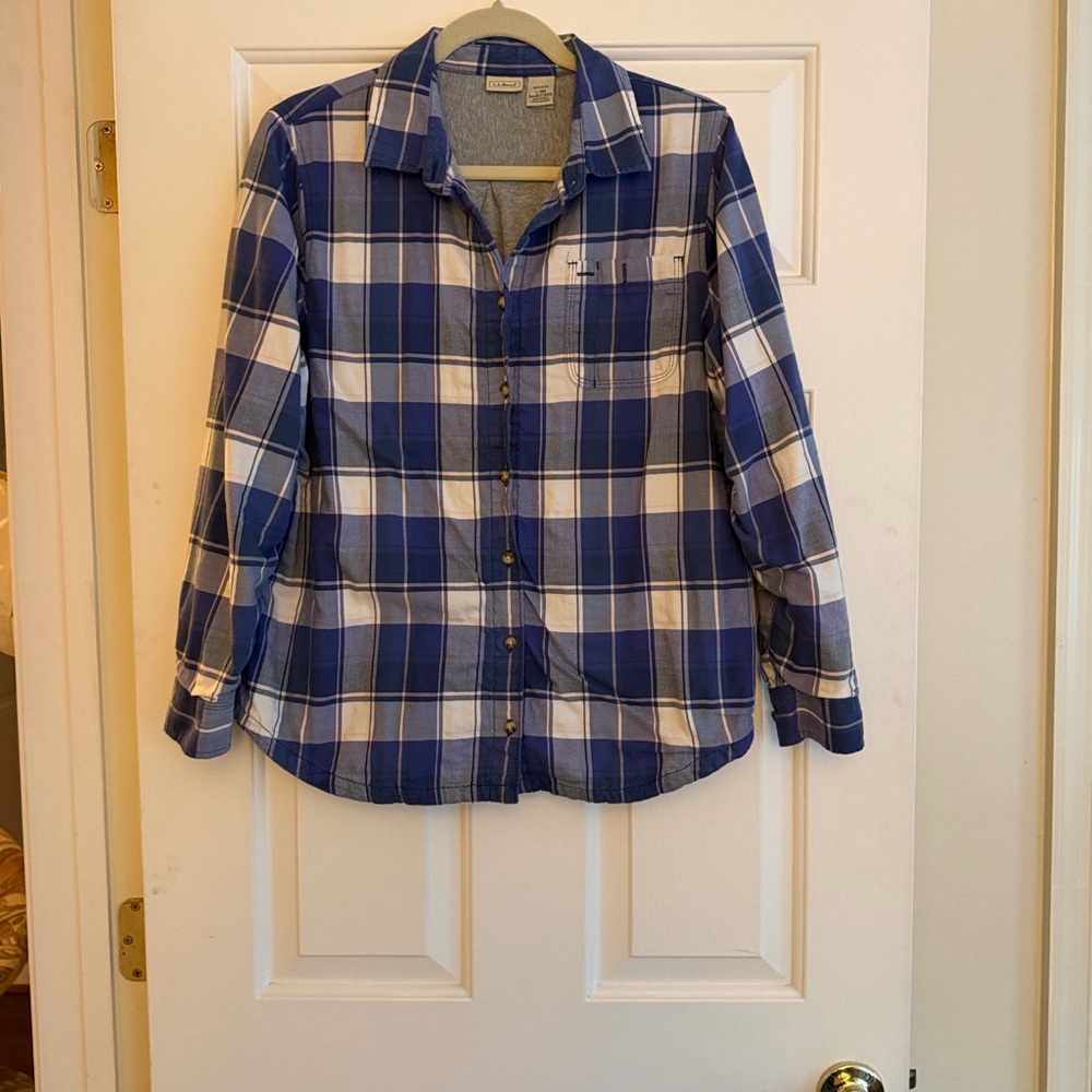 L.L. Bean Blue Plaid lined lightweight flannel Women's Button Down Shirt